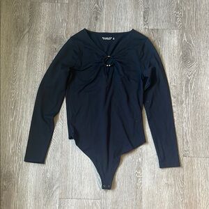 Abercrombie & Fitch Black Long Sleeve Bodysuit size medium front detail cutout